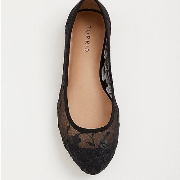 Nwt Torrid WideWidth Black Floral Embroidered Mesh - Picture 3 of 4